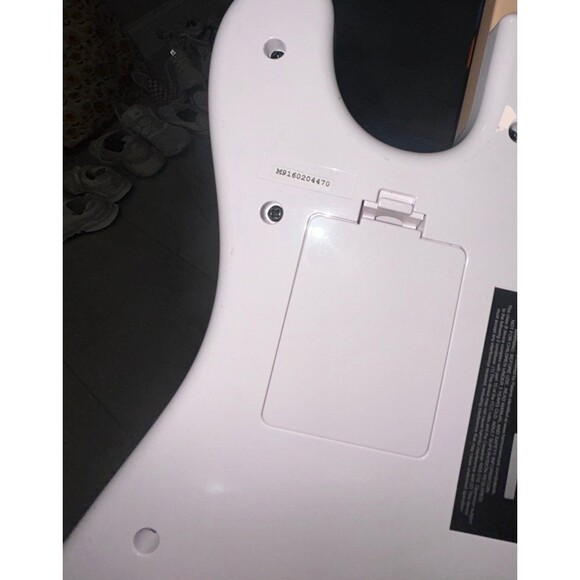 Rock band 4, white , Fender Stratocaster wireless guitar for PlayStation 4 - Picture 6 of 11